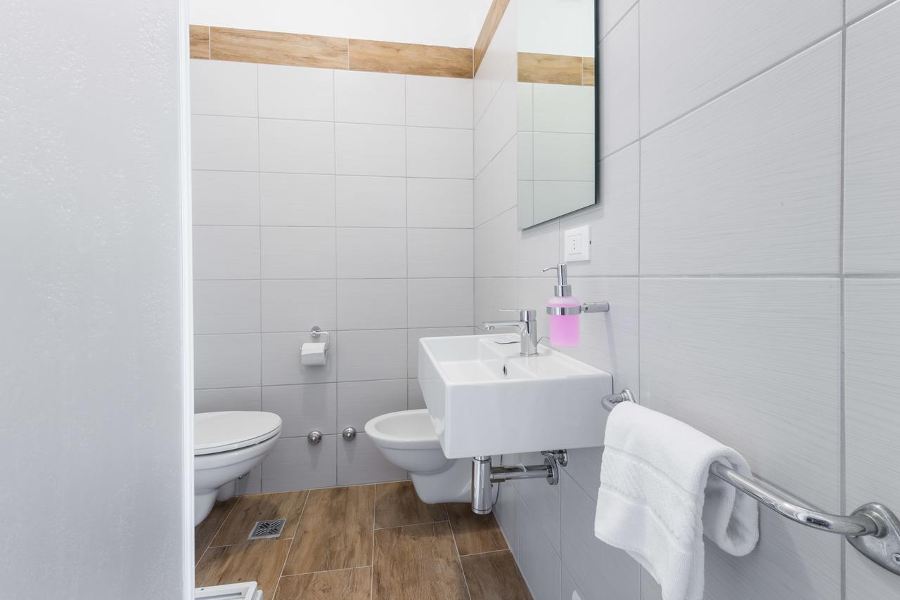 Hotel Internazionale Luino Eksteriør billede
